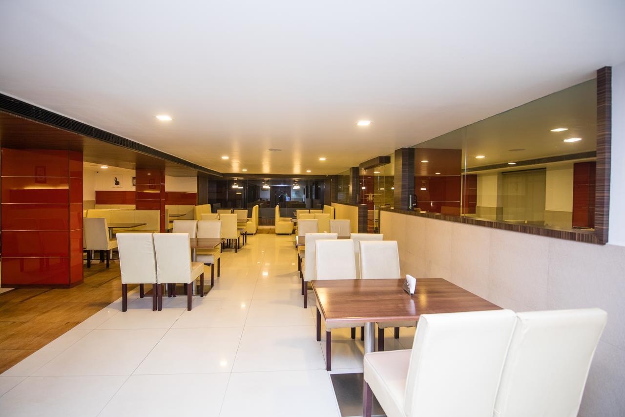 Hotel Kapilavasthu Палаккад Екстер'єр фото